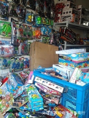 玩具論斤賣(mài) 義烏家棟電子商務(wù)引領(lǐng)玩具銷(xiāo)售新模式